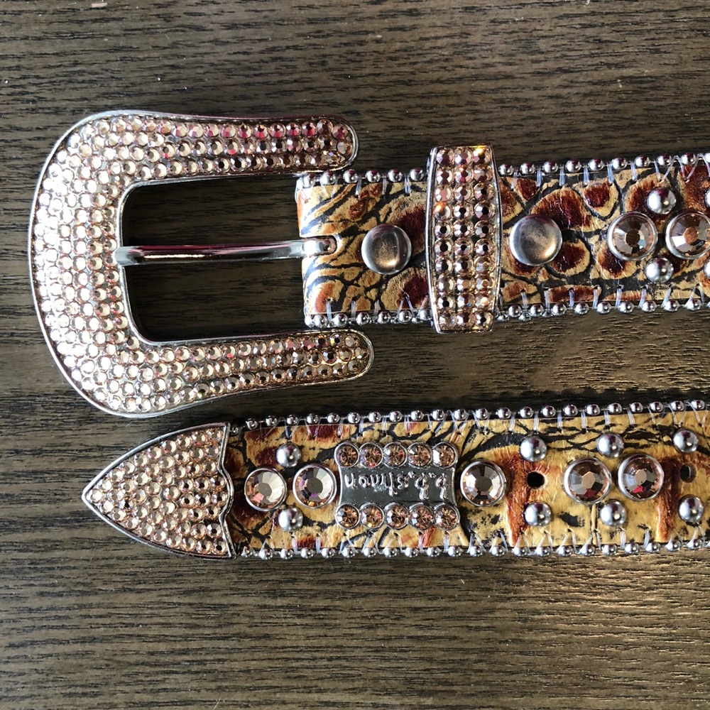 Women’s belt